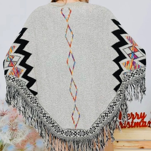 Adora Sweater Poncho with Sleeves, Boho Western Aztec, Women's S/M - Picture 3 of 14